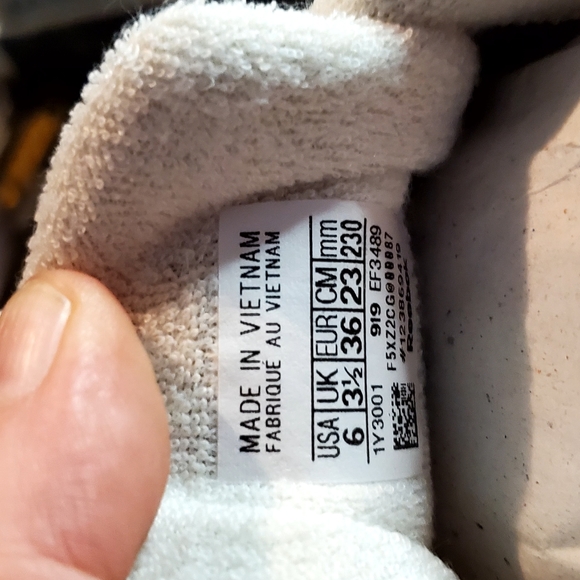 NWOT and Box Reebok Club C85 Women's Size 6 - Picture 2 of 4